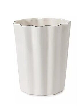 Kassatex NWT Le Marais Porcelain Waste Basket Scalloped Curves White/Black